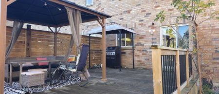 For Lease - 507 Rourke Place, Newmarket, Ontario - Photo 2