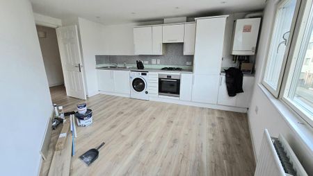 2 bedroom apartment to rent - Photo 4