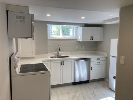 For Lease - 8 Regency Street Unit# Lower, Hamilton, Ontario - Photo 2