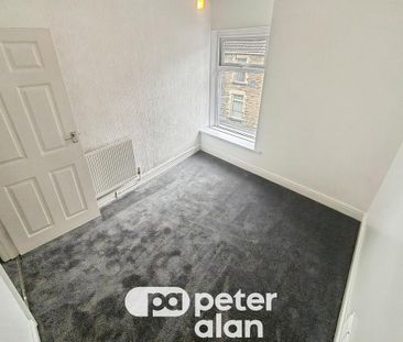 3 bedroom property to rent - Photo 2