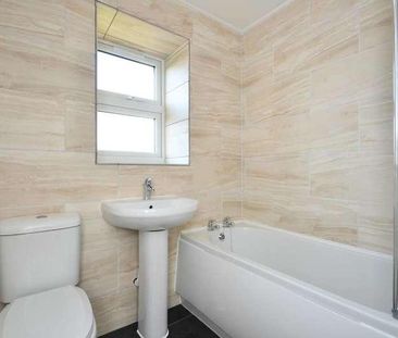 Bradfield Close, Burpham, GU4 - Photo 3