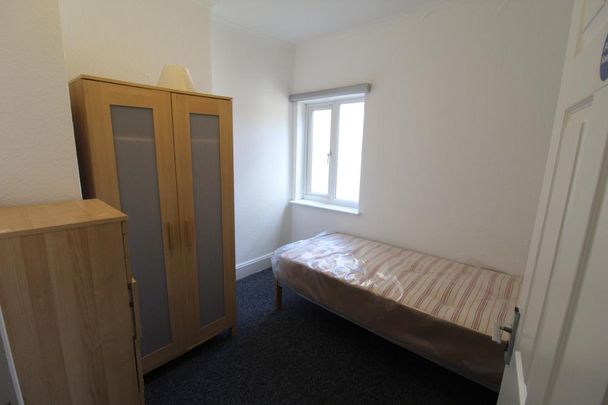 Elizabeth Way, Cambridge, CB4 - Photo 1