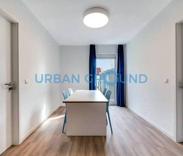 Vollständig eingerichtetes Privatzimmer mit Balkon in einer gemisch... - Foto 1