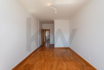 Apartamento T4 em Lisboa