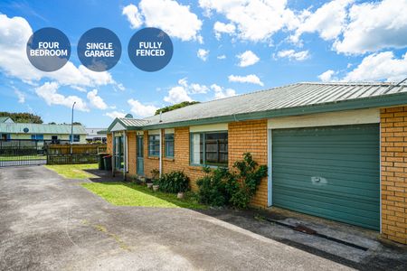 Spacious & Secure Family Living - Photo 4