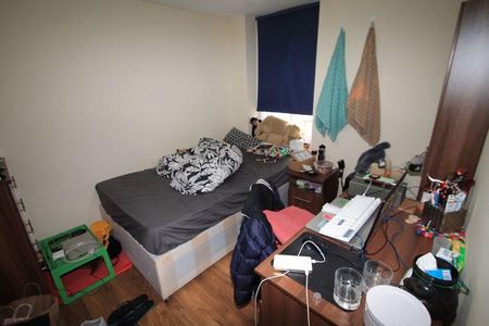 3 bedroom apartment to rent - Photo 3