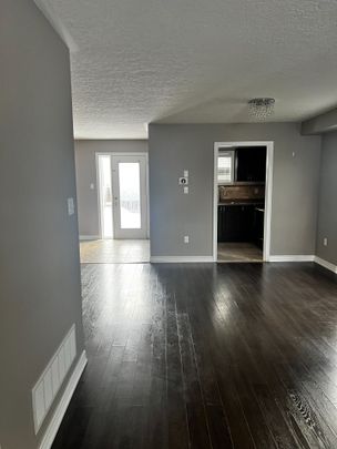 For Lease - 9 Admiral Crescent, Essa, Ontario - Photo 1