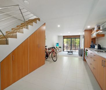 SUBIACO STYLE APARTMENT! - Photo 5