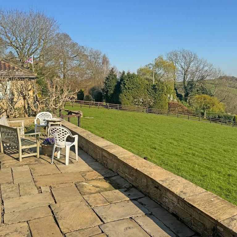 5 bedroom detached house to rent - Photo 1