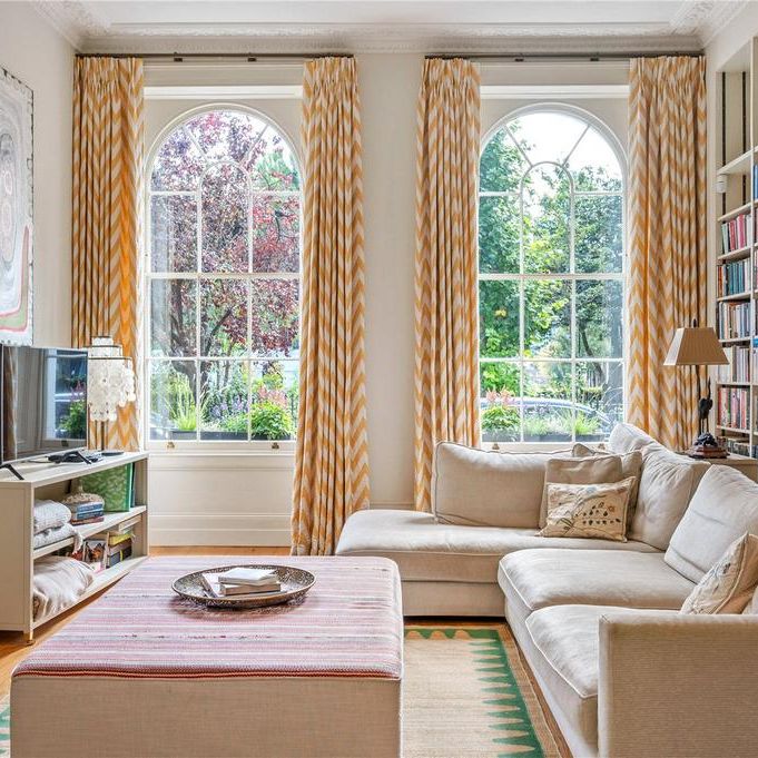 4 bedroom terraced house to rent - Photo 1