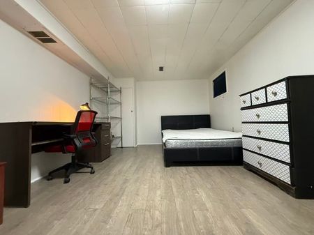 For Lease - 16 Farmington Crescent Unit# Bsmt, Toronto, Ontario - Photo 4