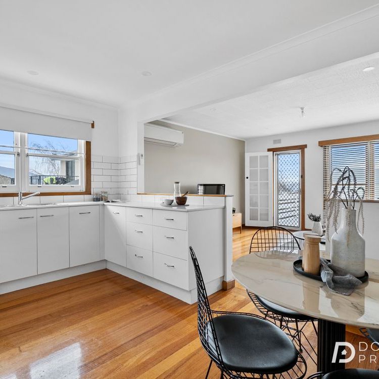 64 ashbourne grove, west moonah tas 7009 - Photo 1