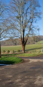 7 bed detached house to rent in Myze Farm House, West Wycombe, High Wycombe, Buckinghamshire - Photo 3