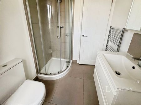 studio to rent Howard Place, Brighton, East Sussex, BN1 - Photo 4