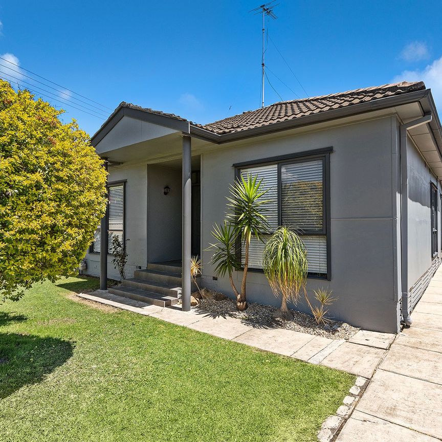 Family Home In Fantastic Location - Photo 2