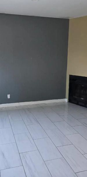 Beau 5 1/2 à louer rue Laflamme Trois-Rivieres - Photo 1