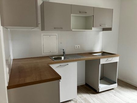 location Appartement T3 DE 66.9m² À BOBIGNY - Photo 4