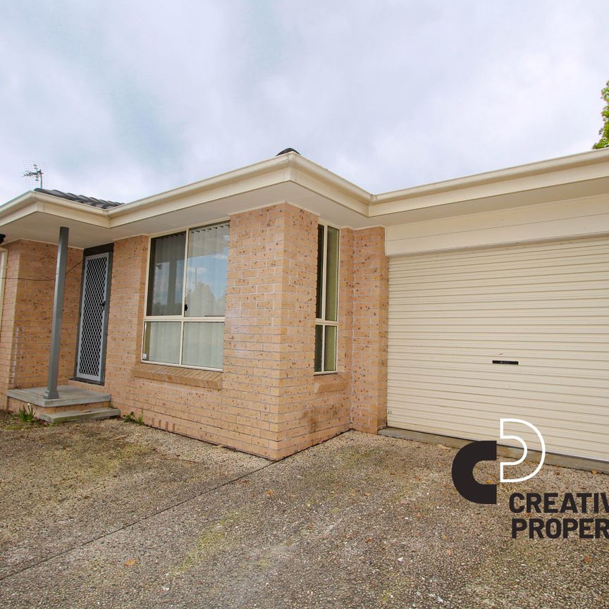 Tidy Two Bedroom Unit - Photo 1