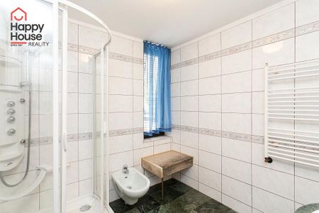 Pronájem domu 240 m² s pozemkem 820 m² - Photo 4