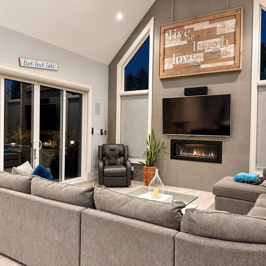 For Lease - 7 Elm Drive, Wasaga Beach, Ontario - Photo 1