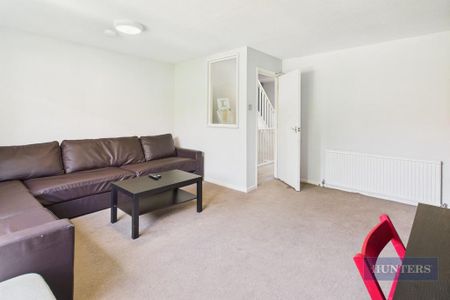 5 bedroom townhouse to rent - Photo 2