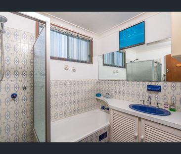 INSPECT: Tuesday 25th November, 2pm to 2:15pm - Photo 3