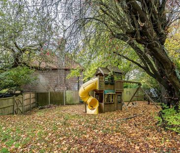 3 bedroom maisonette to rent - Photo 1