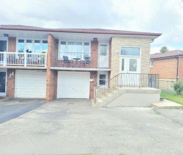 For Lease - 52 Franel Crescent, Toronto, Ontario - Photo 6