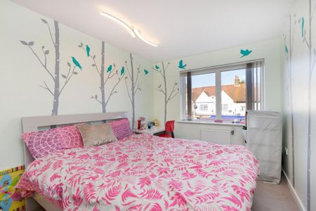 3 bedroom apartment to rent - Photo 2