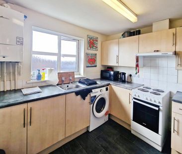2 bedroom flat to rent - Photo 3