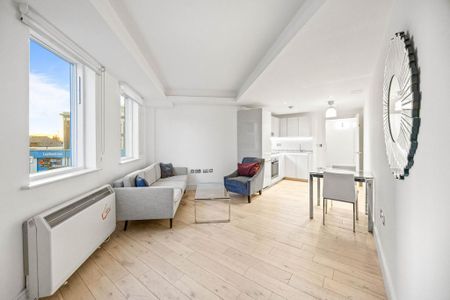 1 bedroom flat to rent - Photo 2