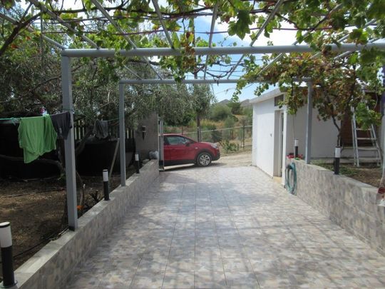 Μονοκατοικία για ενοικίαση Υπόλοιποι Άγιοι Θεόδωροι (Άγιοι Θεόδωροι) - Photo 1