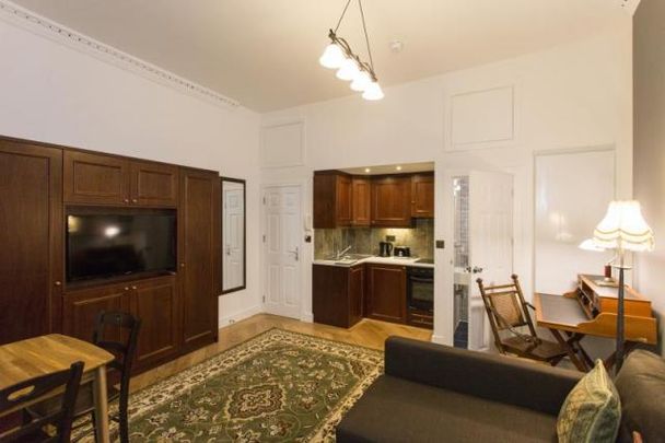 Flat 04 Cartwright Gardens, Bloomsbury WC1H 9EH - Photo 1