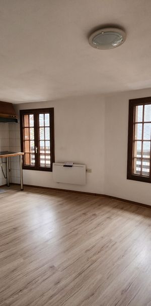 Location Appartement 3 pièces 41m² BERNAY 27300 - Photo 1