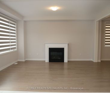 Detached Home For Lease | X8130150 - Photo 2