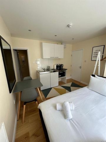 1 bedroom flat to rent - Photo 3