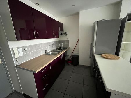 Location Appartement 3 pièces 42m² LILLE 59000 - Photo 2