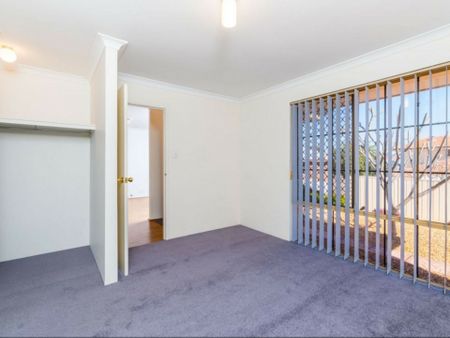 Well Presented House in Great Location - Photo 4