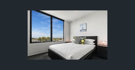 IMPRESSIVE INDUSTRIAL APARTMENT DIRECTLY OPPOSITE ALBERT PARK LAKE! + Furnished - Photo 3