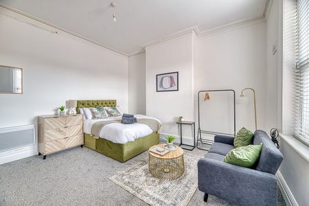 Saint David's Road North - Photo 3