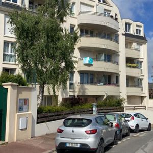 Location appartement 1 pièce, 30.75m², Noisy-le-Grand - Photo 2