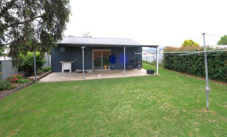 54A Greaves street, Inverell, NSW 2360 - Photo 5