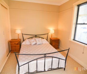 MODERN COTTAGE CLOSE TO TOWN - Photo 2