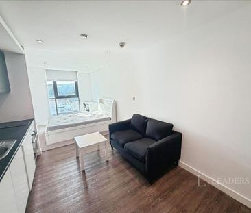 Studio to rent - Photo 5