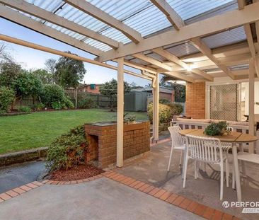 14 Marilyn Crescent, Ringwood VIC 3134 - House For Rent | Domain - Photo 6