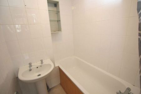 STUDENT 4 Bed Flat – Kingston (Surbiton Road, KT1) - Photo 5