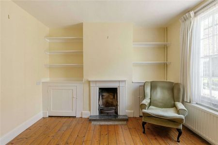 Very central early Victorian terrace with a garden. - Photo 4