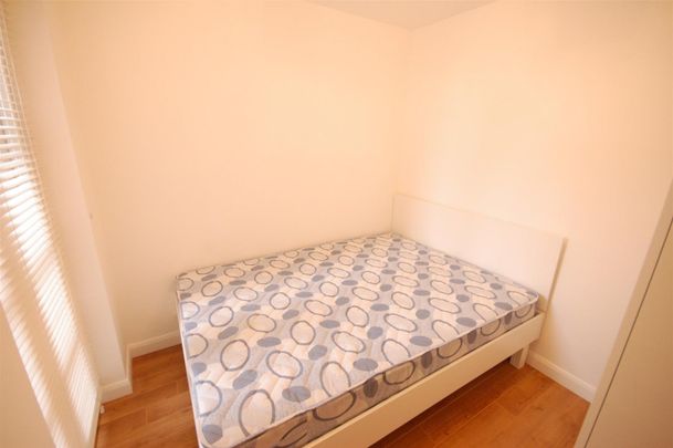 1 bedroom Flat To Let - Photo 1