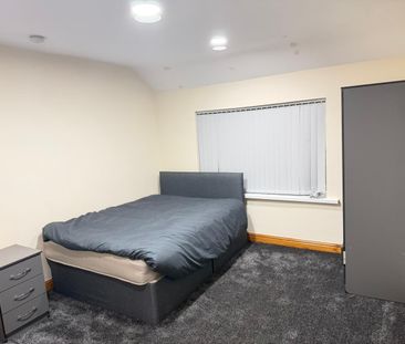 Room in a Shared House, Tyseley Lane, B11 - Photo 1