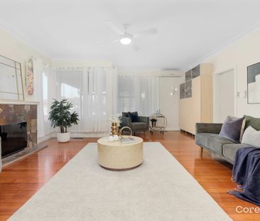 SPACIOUS AND BRIGHT 3 BEDROOM FAMILY HOME WITH 3 LIVING AREAS - Photo 5